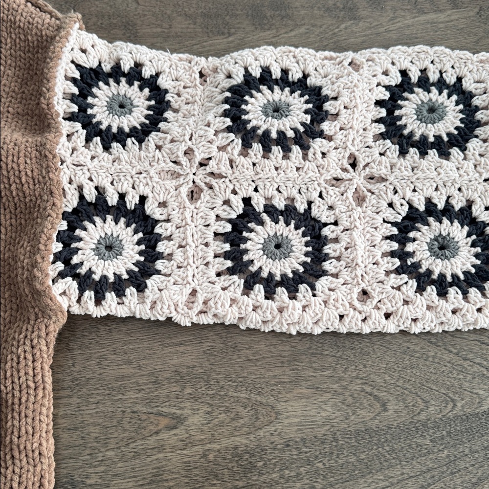 NWOT sweater - Picture 5 of 8